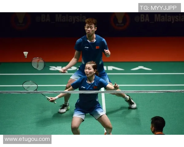 重庆羽毛球队在大师赛中的辉煌成就与不懈奋斗历程全景回顾